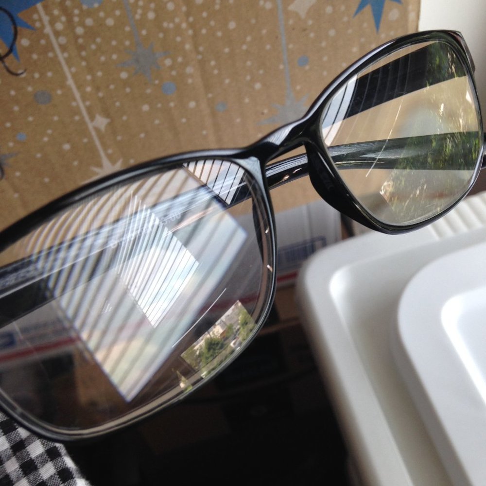 Reading Glasses +3.00